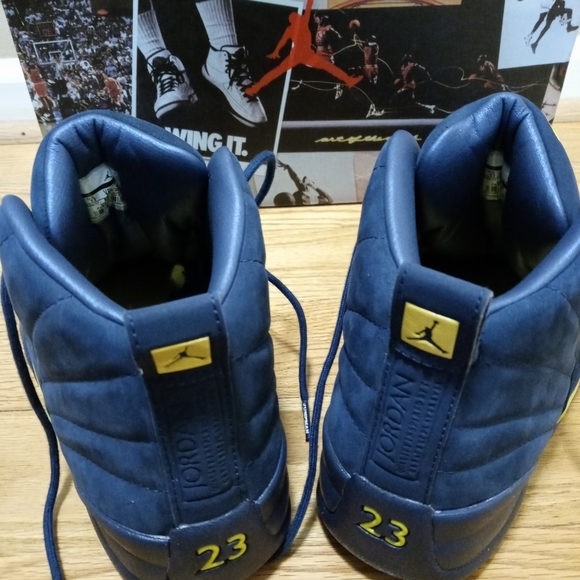 Jordan 12 Michigan